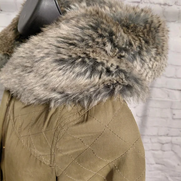 Zara Oliver Women's Khaki Green Fur-Trimmed Hooded Jacket.😍 - Picture 6 of 14